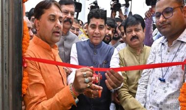 रायपुर : रजत जयंती वर्ष में सांस्कृतिक चेतना को नई उड़ान: ‘श्री रामलला दर्शन योजना’ अंतर्गत रायपुर से विशेष ट्रेन हुई रवाना