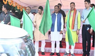 रायपुर : छत्तीसगढ़ की स्वास्थ्य व्यवस्था को सशक्त और सुलभ बनाने की दिशा में जुड़ा नया अध्याय : मुख्यमंत्री ने मैदानी स्वास्थ्य अमले के लिए 151 नए वाहनों को दिखाई हरी झंडी