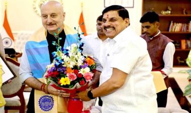 मुख्यमंत्री डॉ. यादव से अभिनेता श्री खेर ने की भेंट