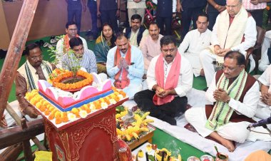 रायपुर : मुख्यमंत्री निवास में हरेली उत्सव: श्री साय ने गौरी-गणेश, नवग्रह की पूजा कर भगवान शिव का किया अभिषेक