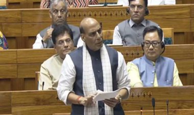 ऑपरेशन सिंदूर' पर संसद में गरजे रक्षा मंत्री, बोले- भारत शौर्य और धैर्य का प्रतीक