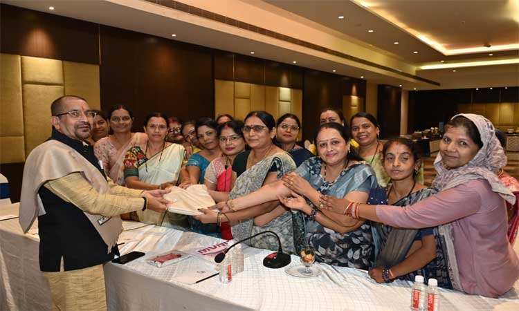 रायपुर : श्रम कल्याण केन्द्रों का होगा उन्नयन