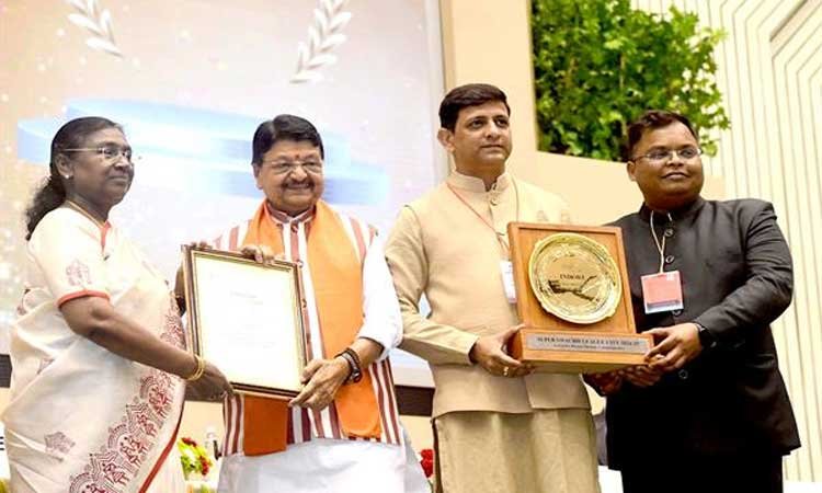 मध्यप्रदेश के आठ शहरों को विभिन्न श्रेणियों में स्वच्छ सर्वेक्षण 2024 पुरस्कारों से नवाजा गया