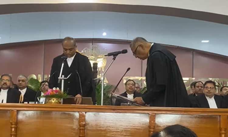 पटना उच्च न्यायालय में न्यायमूर्ति सुधीर सिंह ने ली शपथ