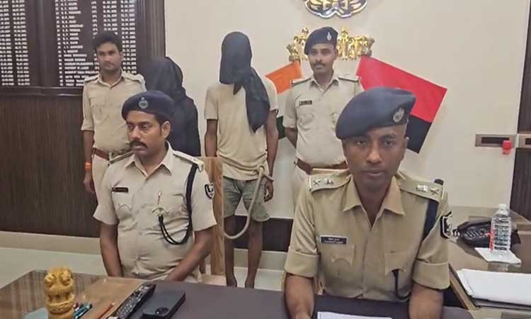 नासरीगंज :बाइक चोर गिरोह का भंडाफोड़, 2 लुटेरे गिरफ्तार