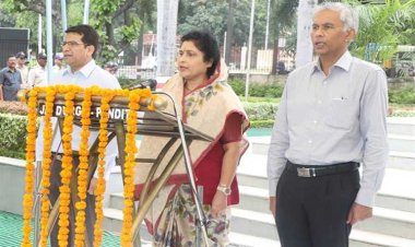 मंत्रालय में हुआ राष्ट्र-गीत "वंदे-मातरम" एवं राष्ट्र-गान का सामूहिक गायन