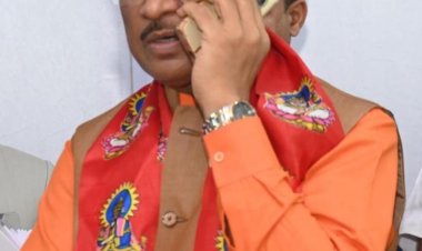 रायपुर : मुख्यमंत्री श्री विष्णु देव साय दिव्य शिव महापुराण कथा के समापन समारोह में वर्चुअली हुए शामिल