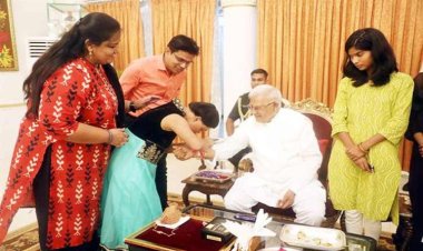 राज्यपाल श्री पटेल को राखी बांधकर राजभवन में मनाया गया रक्षाबंधन पर्व