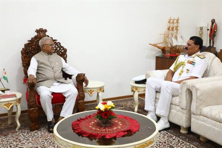 राज्यपाल श्री पटेल से एडमिरल दिनेश कुमार त्रिपाठी ने की सौजन्य भेंट