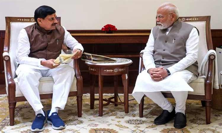 प्रधानमंत्री श्री नरेन्द्र मोदी को मध्यप्रदेश आने का निमंत्रण