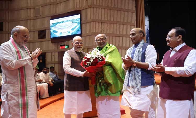 उपराष्ट्रपति पद के लिए एनडीए उम्मीदवार सीपी राधाकृष्णन का पीएम मोदी ने कराया परिचय, विपक्ष से भी समर्थन की अपील