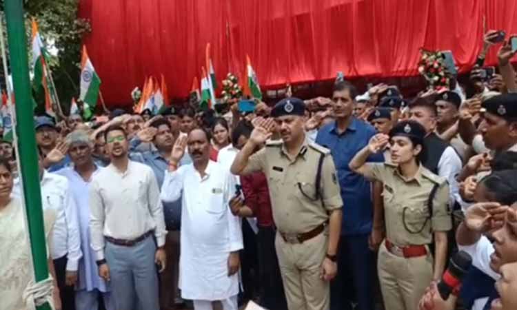 पूर्णिया के धमदाहा में शहीदों की स्मृति में राजकीय समारोह आयोजित