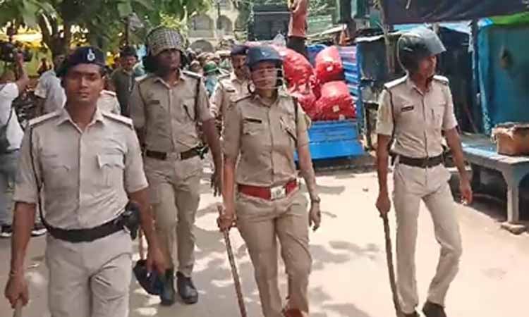 गर्दनीबाग थाना क्षेत्र में छात्रा मौत पर प्रदर्शन, पुलिस बल तैनात