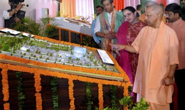 सीएम योगी आदित्यनाथ ने गीडा में 2251 करोड़ की निवेश और विकास परियोजनाओं का शिलान्यास व लोकार्पण किया