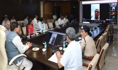 अलर्ट रहें, वर्षा के चलते सावधानी रखकर अतिरिक्त व्यवस्थाएं रखें : मुख्यमंत्री डॉ. यादव