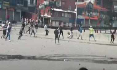 नेपाल में सोशल मीडिया बैन पर बवाल: हिंसक प्रदर्शनों के बीच एक और मंत्री ने दिया इस्तीफा, काठमांडू समेत कई जिलों में कर्फ्यू