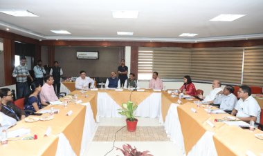 फार्मेसी पंजीयन प्रक्रिया होगी पूरी तरह ऑनलाइन, पूरी पारदर्शिता से करें प्रकरणों का निराकरण : उप मुख्यमंत्री श्री शुक्ल