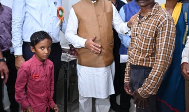 रायपुर : कृत्रिम पैर मिलने से दिव्यांगों को मिली जीने की नई राह