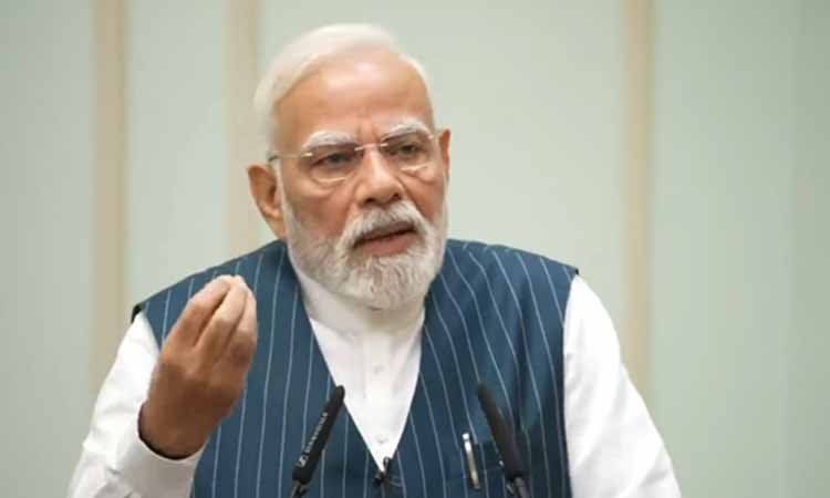 शिक्षक दिवस 2025: पीएम मोदी ने शिक्षकों को दी शुभकामनाएं, डॉ. राधाकृष्णन को किया नमन