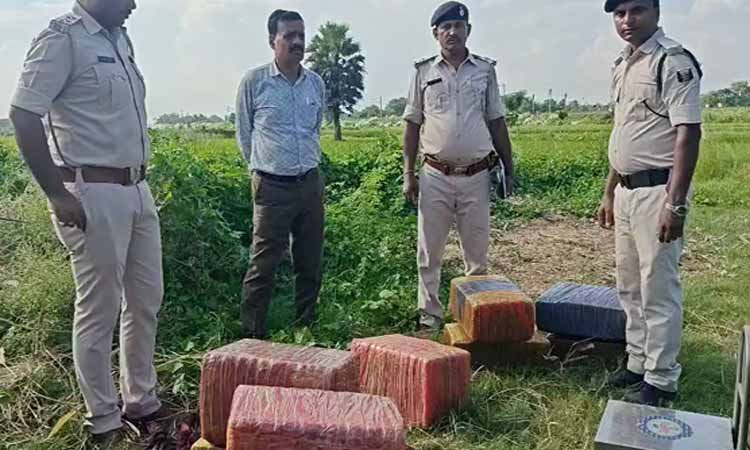 रक्सौल पुलिस की बड़ी कार्रवाई: 107 किलो गांजा बरामद, 25 लाख से अधिक की कीमत