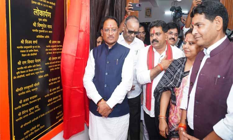 रायपुर : छत्तीसगढ़ को महिला केन्द्रित विकास का मॉडल बनाने वाली योजना महतारी सदन : सीएम श्री साय