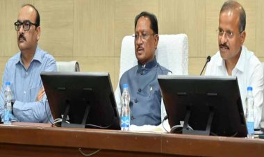 रायपुर : मुख्यमंत्री की विभागीय सचिवों और विभागाध्यक्षों के साथ मैराथन बैठक