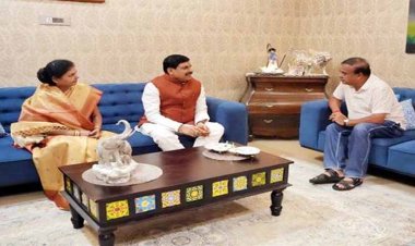 मुख्यमंत्री डॉ. यादव ने असम के मुख्यमंत्री डॉ. सरमा से की सौजन्य भेंट