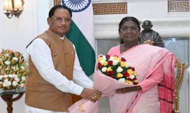 रायपुर : मुख्यमंत्री विष्णुदेव साय ने नई दिल्ली में राष्ट्रपति द्रौपदी मुर्मू से की सौजन्य भेंट