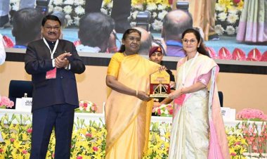 रायपुर : धरती आबा के आंगन से विज्ञान भवन तक-कोरिया की विकास गाथा को मिली राष्ट्रीय पहचान