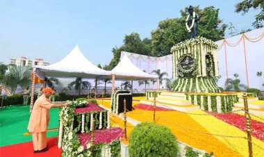 यूपी में पुलिस स्मृति दिवस: मुख्यमंत्री योगी आदित्यनाथ ने शहीदों को श्रद्धांजलि दी