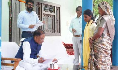 रायपुर : मुख्यमंत्री श्री विष्णु देव साय ने बगिया में सुनी आम जनता की समस्याएं
