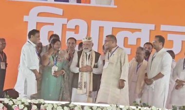 प्रधानमंत्री मोदी ने कर्पूरी ठाकुर की जन्मभूमि से की बिहार में एनडीए चुनावी सभा की शुरुआत