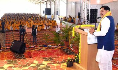 गायत्री परिवार, समाज-संस्कृति-संस्कारों को पुष्पित-पल्लवित कर ऊर्जा का संचार कर रहा है : मुख्यमंत्री डॉ. यादव