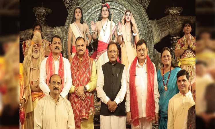रायपुर : मुख्यमंत्री श्री विष्णु देव साय कोरबा में श्री राम कथा महोत्सव में हुए शामिल