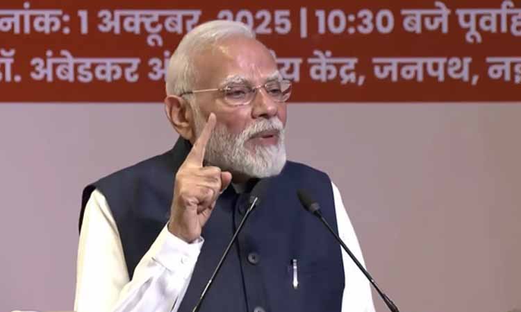 पीएम मोदी ने RSS की शताब्दी पर देशभक्ति और सेवा में योगदान को सराहा