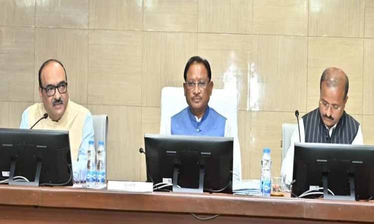 रायपुर : मुख्यमंत्री श्री विष्णु देव साय ने कलेक्टर्स कॉन्फ्रेंस में दिखाई सख्ती — कहा, “जनहित के कार्यों में लापरवाही बर्दाश्त नहीं की जाएगी