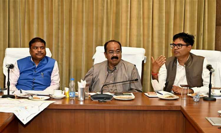 रायपुर: उपमुख्यमंत्री साव ने राज्योत्सव व पीएम दौरे की तैयारियों की समीक्षा की