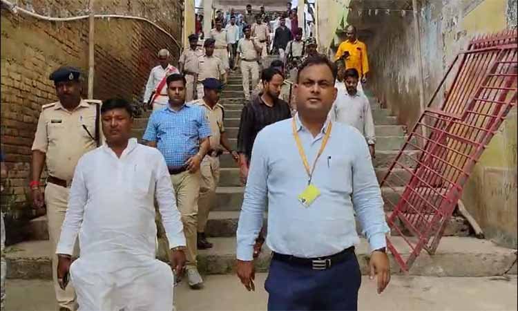 छठ महापर्व की तैयारी पर प्रशासन अलर्ट, डीएम-एसपी ने घाटों का किया निरीक्षण