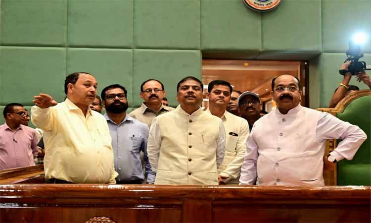 रायपुर : उप मुख्यमंत्री श्री अरुण साव ने विधानसभा भवन के लोकार्पण की तैयारियों का किया निरीक्षण