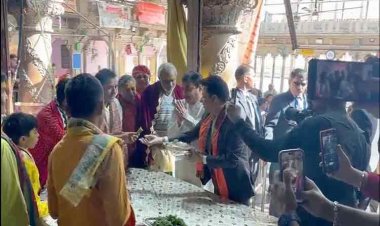 बरसाना के राधारानी मंदिर में केंद्रीय मंत्री नितिन गडकरी ने किए दर्शन, सुरक्षा के लिए भक्तों का प्रवेश रोका