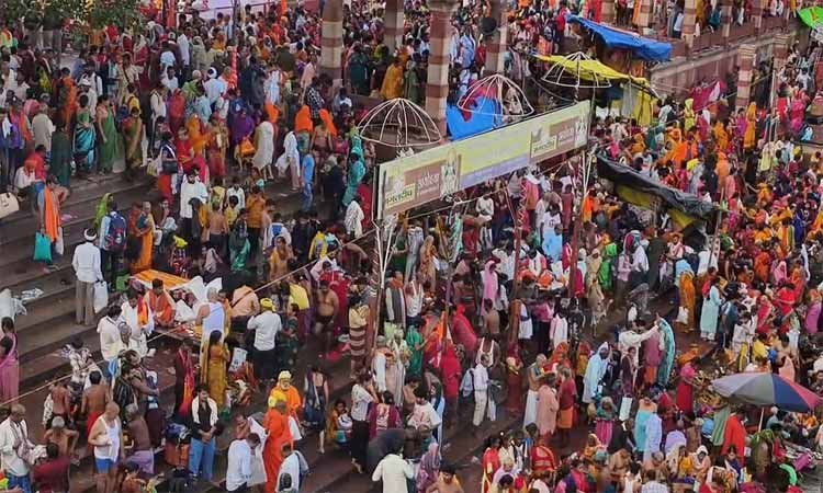 अयोध्या में भक्तिभाव से शुरू हुई पंचकोसी परिक्रमा