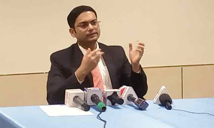 ला नीना प्रभाव से बढ़ेगी ठंड, हृदय रोगियों के लिए सावधानी जरूरी डॉ. स्वप्निल गर्दै