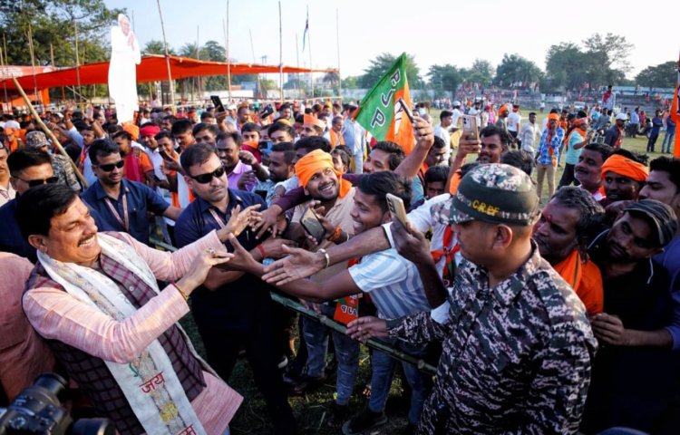 'देश के दुश्मनों के सुर में सुर मिलाती है कांग्रेस..,' बिहार में गरजे सीएम डॉ. मोहन, बोले- विपक्ष ने कराए हिंदु-मुस्लिम दंगे