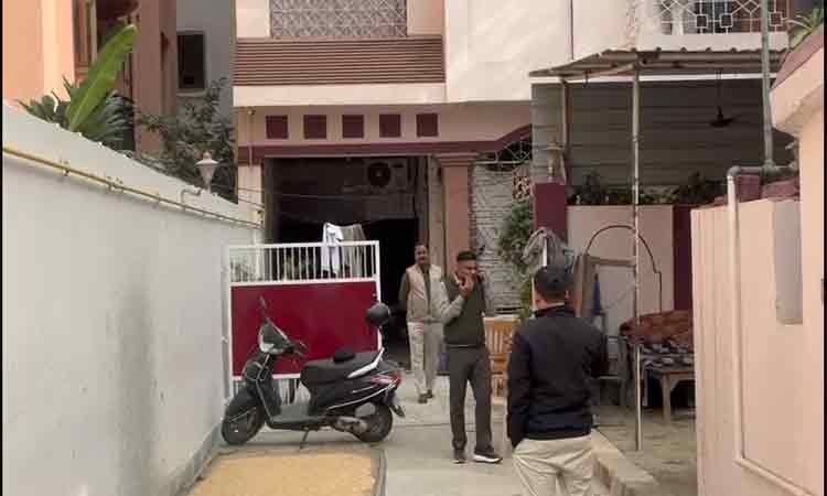 बिहार में SVU की बड़ी कार्रवाई: उत्पाद अधीक्षक अनिल कुमार आज़ाद के चार ठिकानों पर छापेमारी