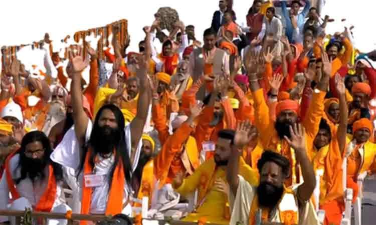 राम मंदिर के शिखर पर धर्म ध्वज की प्रतिष्ठा: संत समाज ने इसे सनातन गौरव का ऐतिहासिक क्षण बताया