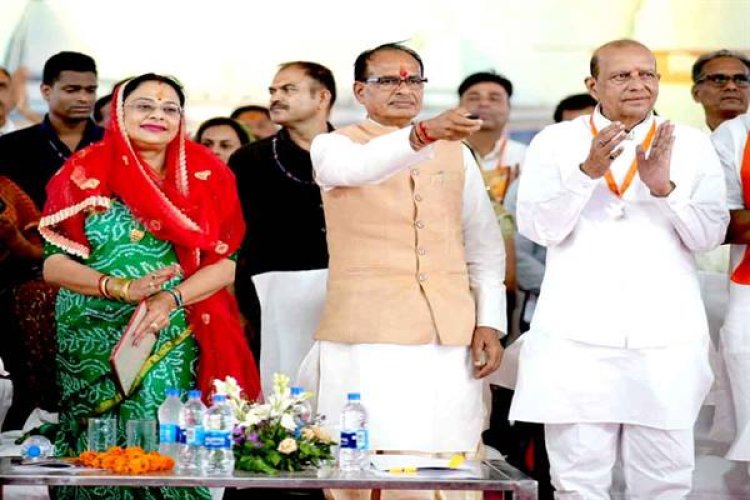 विकास कार्यों के साथ जन-जन को जोड़ने वाली धर्म-संस्कृति को बढ़ावा देना सरकार का उत्तरदायित्व : मुख्यमंत्री श्री चौहान