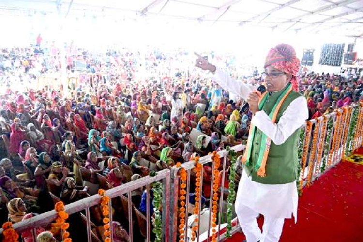 बहिन बेटियों का मान सम्मान और शान कभी कम नहीं होने दूंगा: मुख्यमंत्री श्री चौहान
