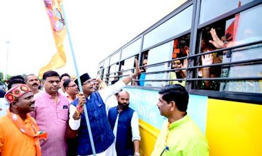 मंत्री श्री सारंग ने किया निःशुल्क उज्जैन महाकाल दर्शन यात्रा का शुभारंभ