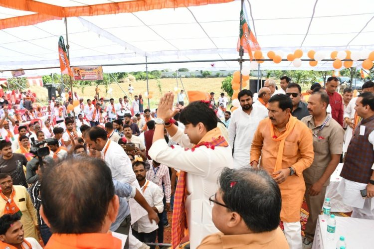कांग्रेस की विचारधारा देश विरोधी. धर्म विरोधी और जनता विरोधी :- केंद्रीय मंत्री श्री ज्योतिरादित्य सिंधिया