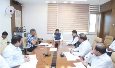 उप मुख्यमंत्री श्री शुक्ल ने रीवा में एमपीआरडीसी के सड़क निर्माण कार्यों की समीक्षा की